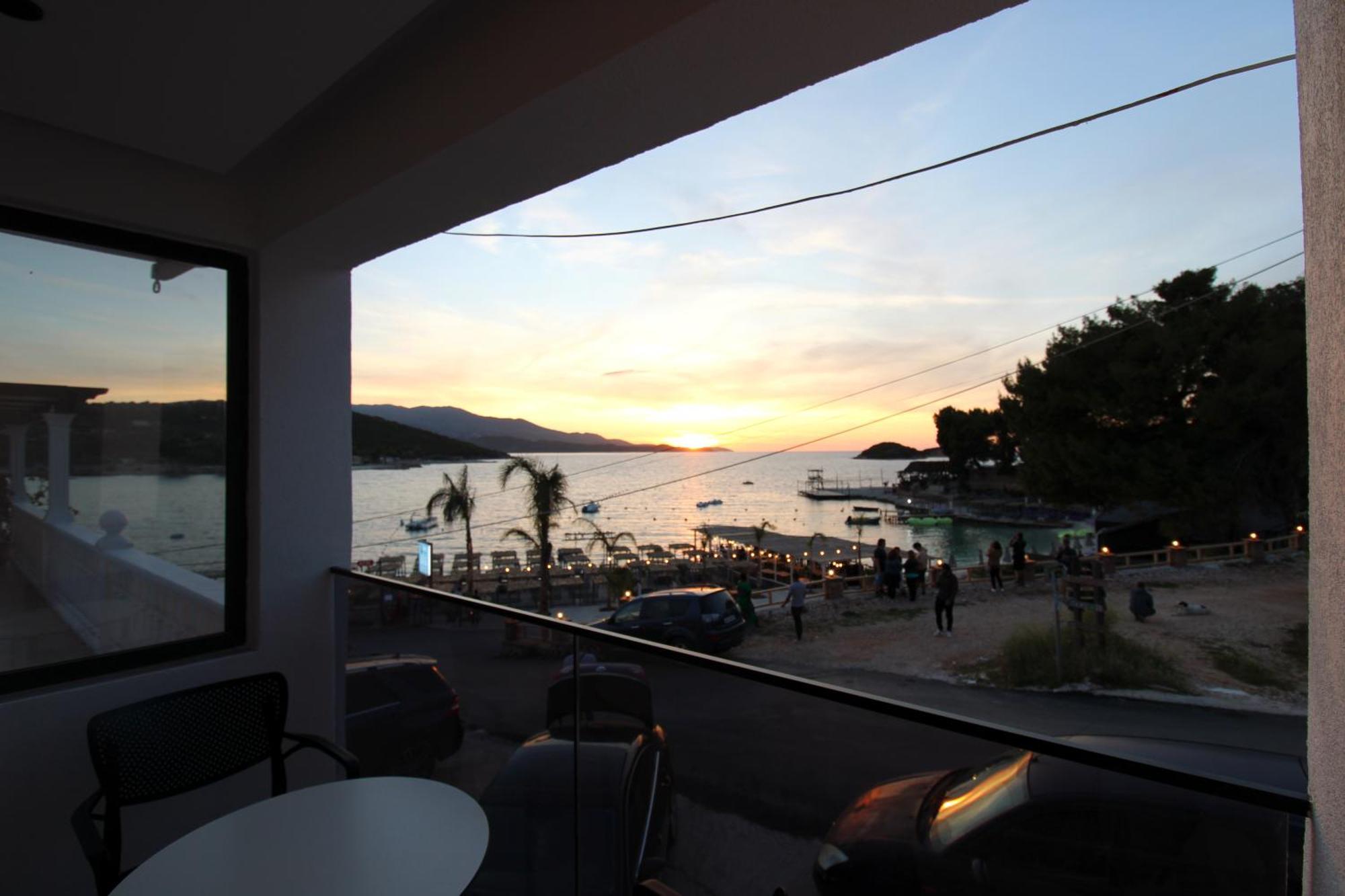 Melina'S Seaside Retreat Aparthotel Ksamil Exterior photo