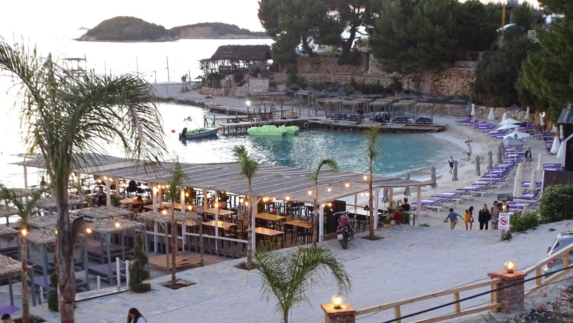 Melina'S Seaside Retreat Aparthotel Ksamil Exterior photo